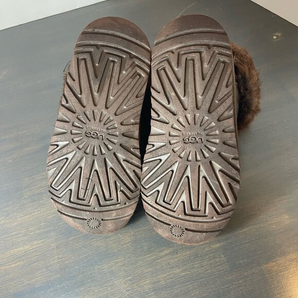 UGG Kensington Leather Fur Cuff Buckle Boots Brown Youth 2 - Picture 6 of 11